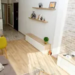 Charisma Apt - Lux At Top City Center Lägenhet *