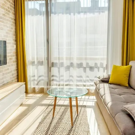 Charisma Apt - Lux At Top City Center Varna