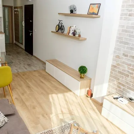 Charisma Apt - Lux At Top City Center Apartmán *