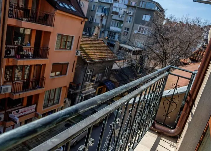 Charisma Apt - Lux At Top City Center Apartament