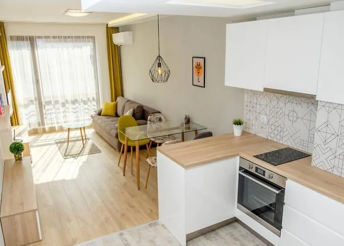 Charisma Apt - Lux At Top City Center * Warna