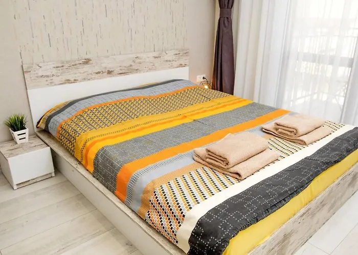 Charisma Apt - Lux At Top City Center *